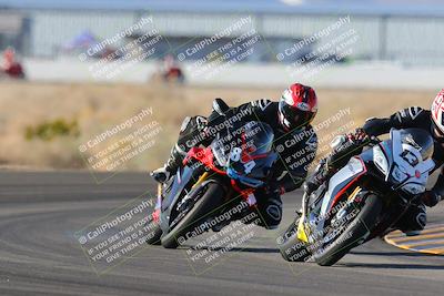 media/Dec-18-2022-SoCal Trackdays (Sun) [[8099a50955]]/Turn 4 (1pm)/